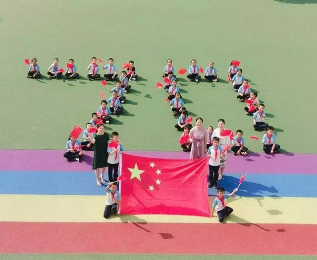 小萌新的甜美装扮