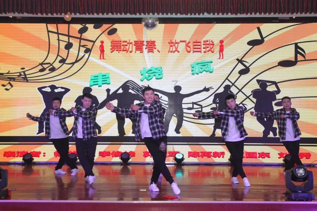 兵败卡塔尔!扬科维奇执教4胜4平7负,国足换帅势在必行