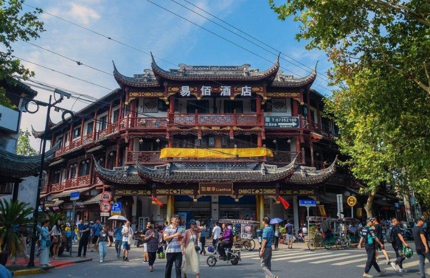 小镇惊魂